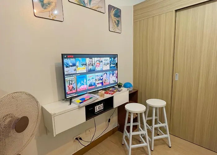 1 Bedroom With Balcony At Qc * Manila