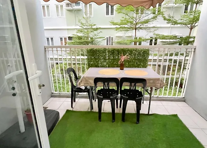 1 Bedroom With Balcony At Qc * Manila